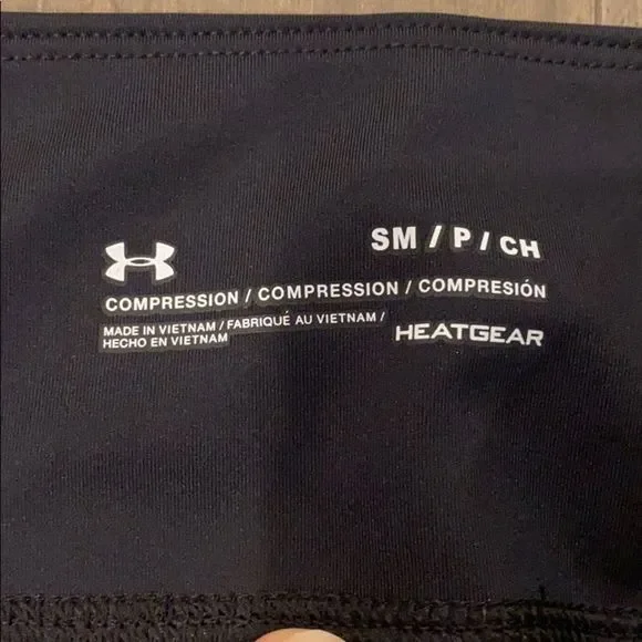 NWT Under Armour Speedpocket Run Printed Crop S - Picture 5 of 11